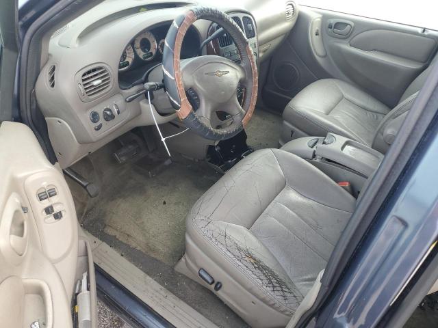 Photo 8 from auction – 2002 CHRYSLER TOWN & COU with VIN 2C8GP54L62R748805