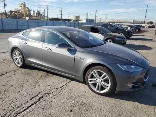Photo 4 from auction – 2013 TESLA MODEL S with VIN 5YJSA1CN4DFP23151