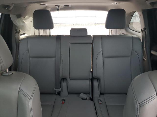 Photo 10 from auction – 2018 TOYOTA HIGHLANDER with VIN 5TDJZRFHXJS910572