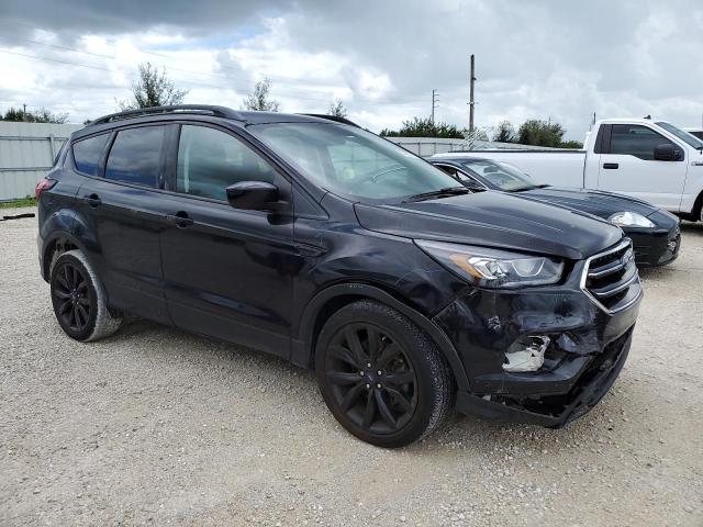 Photo 4 from auction – 2019 FORD ESCAPE SE with VIN 1FMCU9GDXKUC00373
