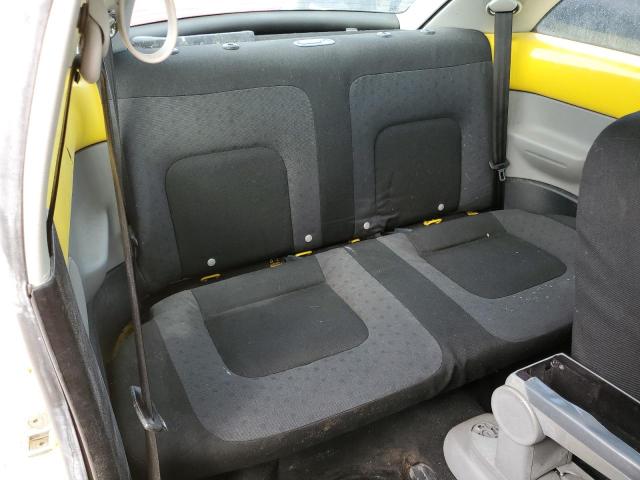 Photo 10 from auction – 2002 VOLKSWAGEN NEW BEETLE with VIN 3VWCP21C82M435780