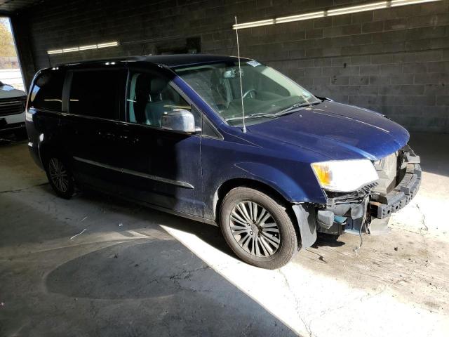 Photo 4 from auction – 2014 CHRYSLER TOWN & COU with VIN 2C4RC1CG3ER252075