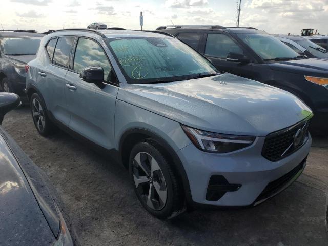 Photo 4 from auction – 2024 VOLVO XC40 CORE with VIN YV4L12UKXR2232072