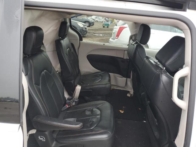 Photo 11 from auction – 2018 CHRYSLER PACIFICA T with VIN 2C4RC1BG8JR169205
