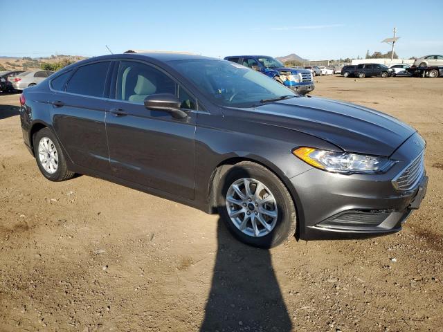 Photo 4 from auction – 2017 FORD FUSION S with VIN 3FA6P0G70HR142343