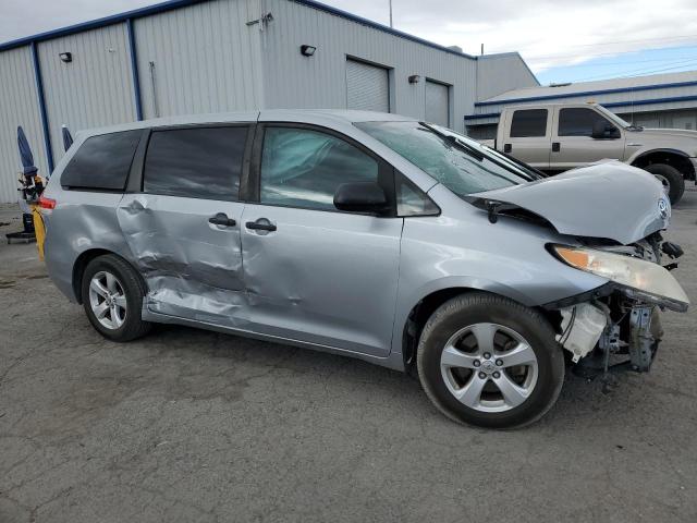Photo 4 from auction – 2011 TOYOTA SIENNA with VIN 5TDZK3DC4BS160826