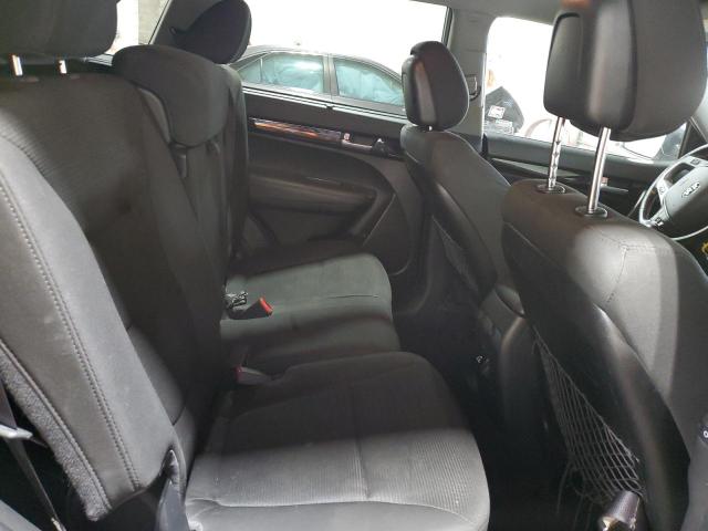 Photo 11 from auction – 2014 KIA SORENTO LX with VIN 5XYKTDA74EG543758
