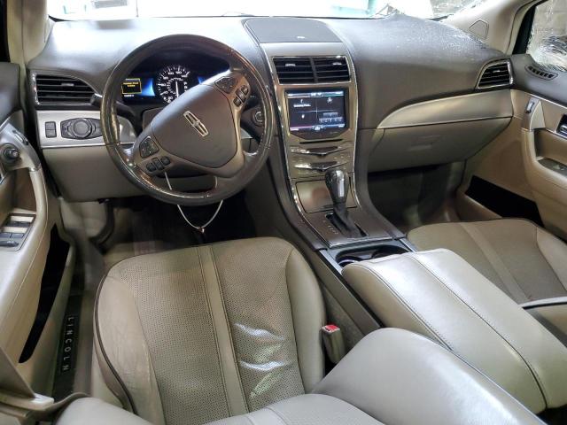 Photo 8 from auction – 2011 LINCOLN MKX with VIN 2LMDJ6JK9BBJ28837
