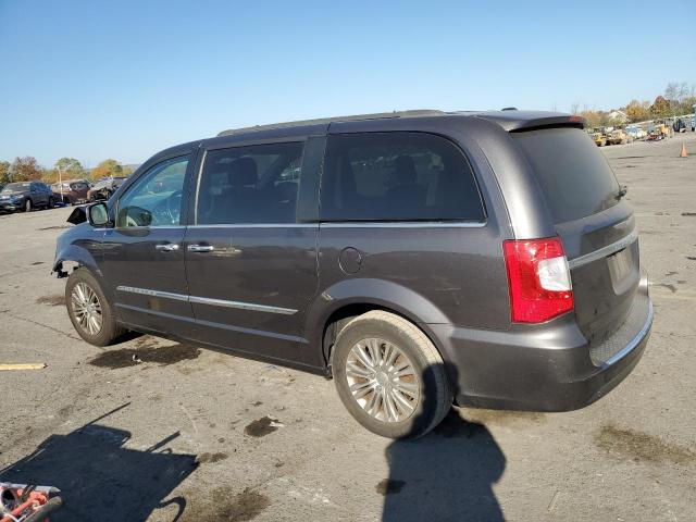 Photo 2 from auction – 2015 CHRYSLER TOWN & COU with VIN 2C4RC1CG5FR727534