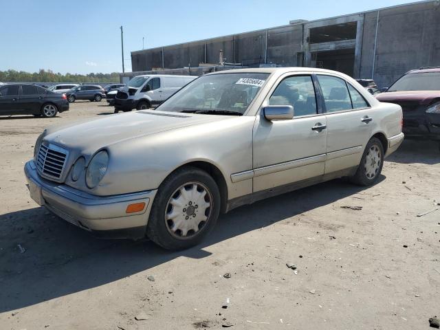 MERCEDES-BENZ E 320 1997 with VIN WDBJF55F8VJ031008 - Photo from auction