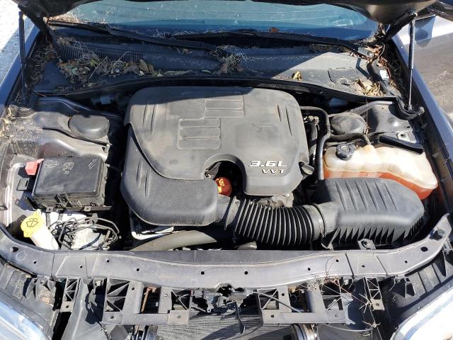 Photo 11 from auction – 2017 CHRYSLER 300 LIMITE with VIN 2C3CCAAG6HH593686