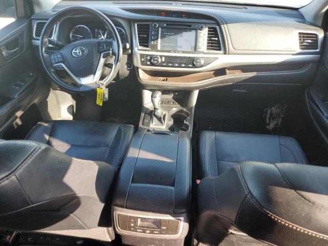 Photo 8 from auction – 2018 TOYOTA HIGHLANDER with VIN 5TDJZRFH2JS873887