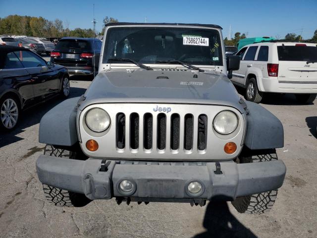Photo 5 from auction – 2007 JEEP WRANGLER X with VIN 1J4FA24117L138686