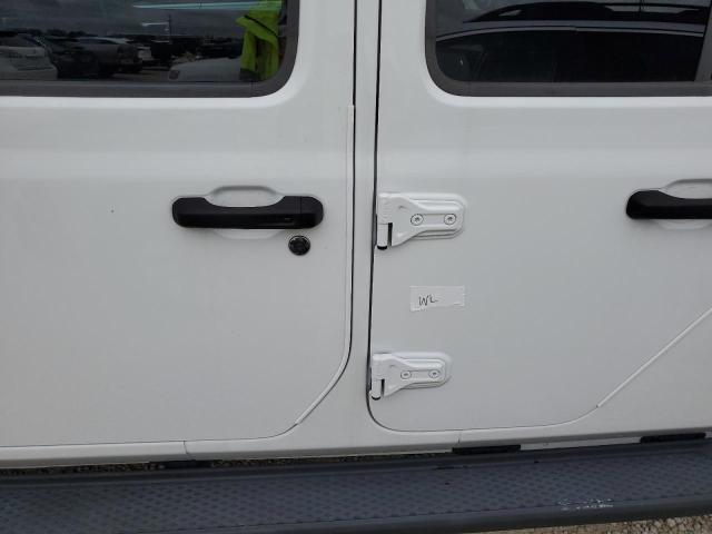 Photo 13 from auction – 2023 JEEP GLADIATOR with VIN 1C6HJTAG4PL571312