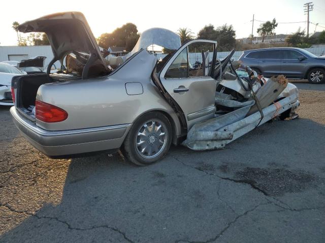 Photo 3 from auction – 1997 MERCEDES-BENZ E 320 with VIN WDBJF55F8VA415967