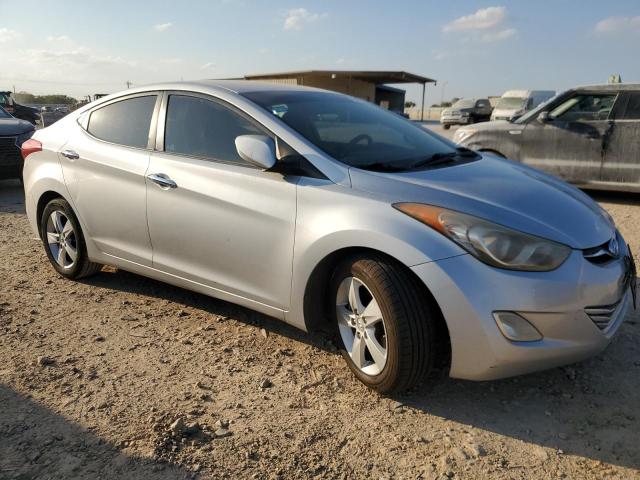 Photo 4 from auction – 2012 HYUNDAI ELANTRA GL with VIN 5NPDH4AE0CH101252