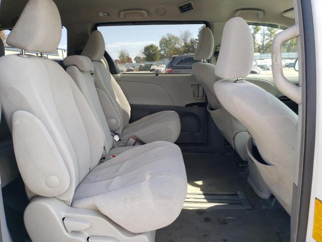 Photo 11 from auction – 2014 TOYOTA SIENNA LE with VIN 5TDKK3DC4ES431115