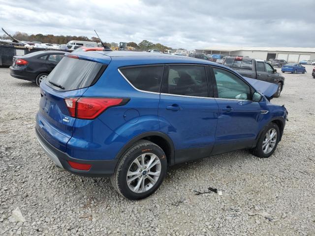 Photo 3 from auction – 2019 FORD ESCAPE SE with VIN 1FMCU9GD0KUC23595