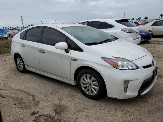 Photo 4 from auction – 2015 TOYOTA PRIUS PLUG with VIN JTDKN3DP6F3072153
