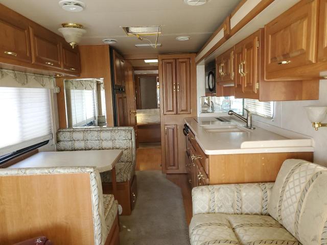 Photo 6 from auction – 2001 ROADMASTER RAIL EXECUTIVE with VIN 1RF12061111014069