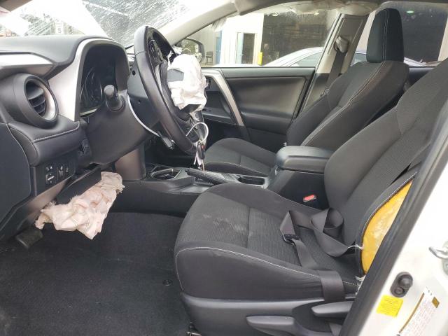 Photo 7 from auction – 2017 TOYOTA RAV4 XLE with VIN JTMWFREV5HJ115443