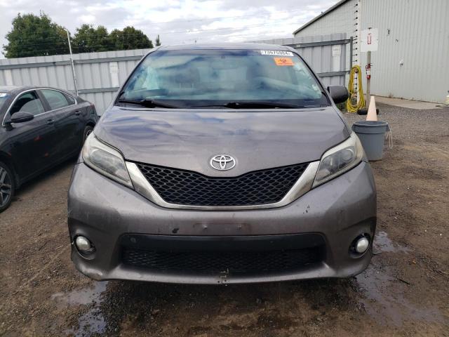 Photo 5 from auction – 2016 TOYOTA SIENNA SE with VIN 5TDXK3DC4GS737899
