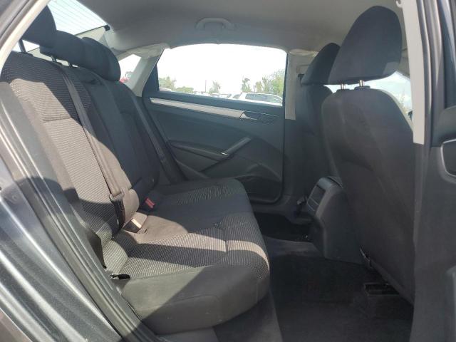 Photo 10 from auction – 2016 VOLKSWAGEN PASSAT S with VIN 1VWAS7A38GC034323