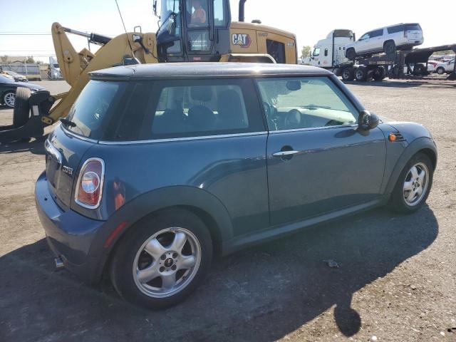Photo 3 from auction – 2011 MINI COOPER with VIN WMWSU3C53BT181731