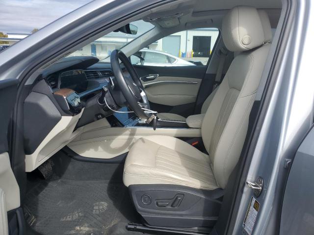 Photo 7 from auction – 2019 AUDI E-TRON PRE with VIN WA1LAAGE8KB010276