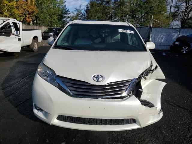 Photo 5 from auction – 2015 TOYOTA SIENNA XLE with VIN 5TDYK3DC3FS564900