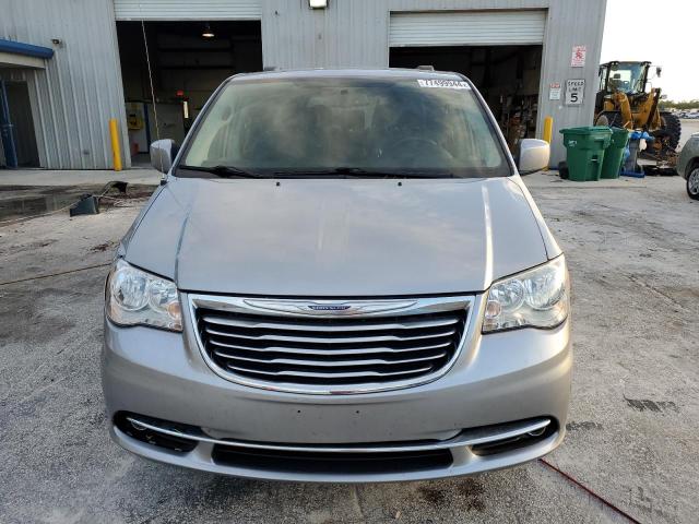 Photo 5 from auction – 2016 CHRYSLER TOWN & COU with VIN 2C4RC1BG3GR306317
