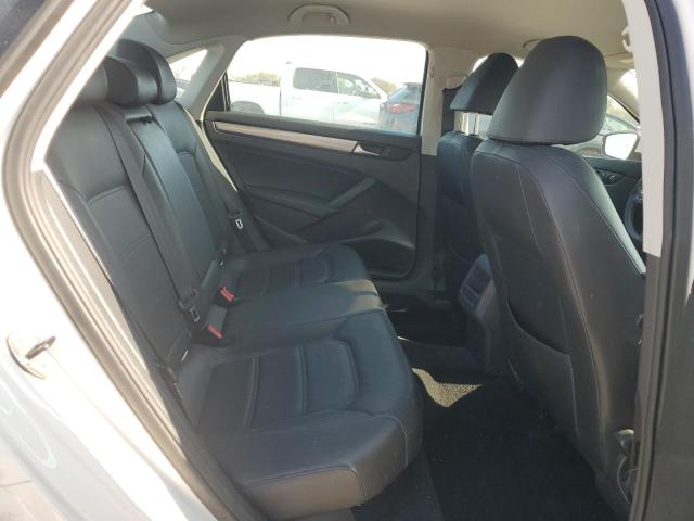 Photo 10 from auction – 2014 VOLKSWAGEN PASSAT S with VIN 1VWAS7A33EC030693