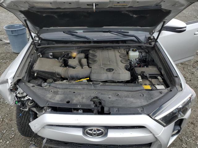 Photo 12 from auction – 2018 TOYOTA 4RUNNER SR with VIN JTEBU5JR4J5511766
