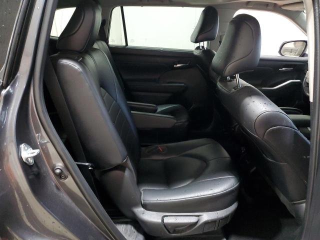 Photo 11 from auction – 2022 TOYOTA HIGHLANDER with VIN 5TDGZRBH4NS231919