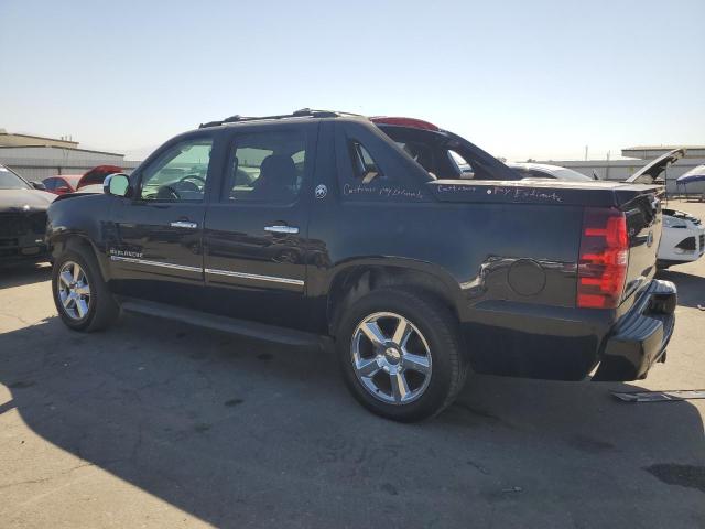 Photo 2 from auction – 2013 CHEVROLET AVALANCHE with VIN 3GNTKGE74DG205769