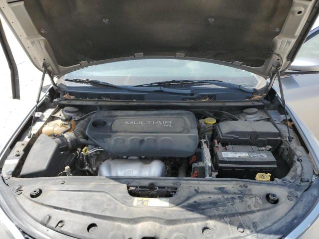Photo 11 from auction – 2017 CHRYSLER 200 LIMITE with VIN 1C3CCCAB3HN511923