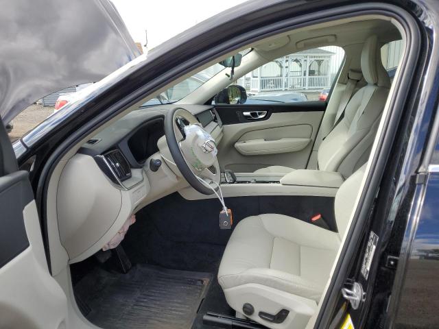 Photo 7 from auction – 2023 VOLVO XC60 PLUS with VIN YV4L12RN2P1332950
