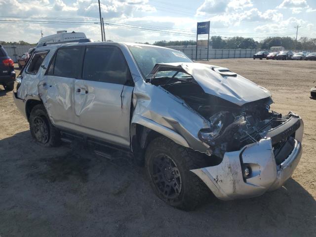 Photo 4 from auction – 2024 TOYOTA 4RUNNER SR with VIN JTERU5JR2R6294609