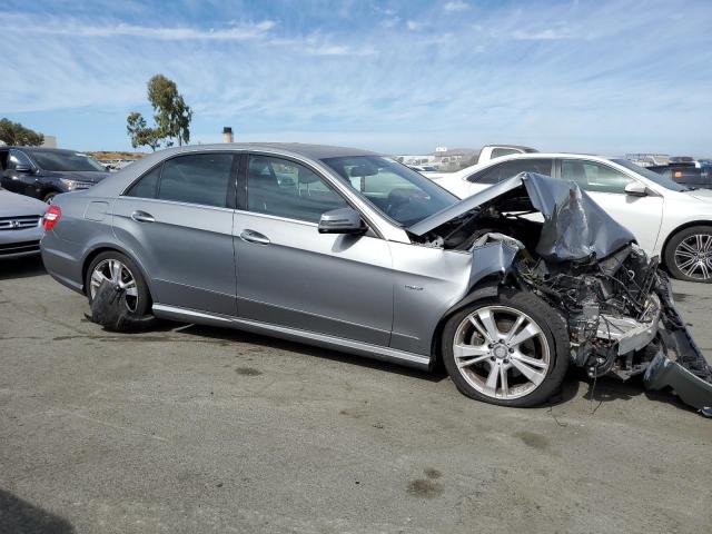 Photo 4 from auction – 2012 MERCEDES-BENZ E 350 with VIN WDDHF5KB2CA542606