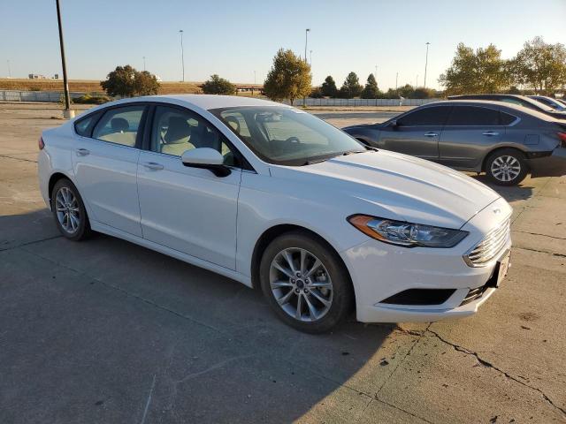 Photo 4 from auction – 2017 FORD FUSION SE with VIN 3FA6P0H71HR214780