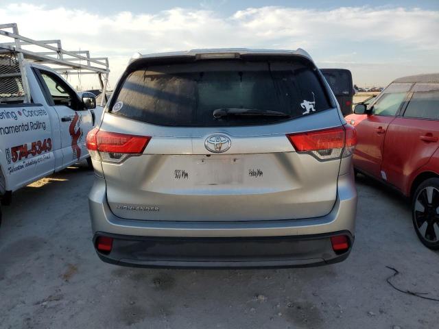 Photo 6 from auction – 2019 TOYOTA HIGHLANDER with VIN 5TDZZRFH8KS353357