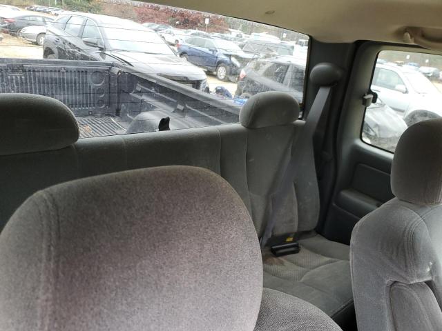 Photo 10 from auction – 2004 CHEVROLET SILVERADO with VIN 2GCEK19T141197788