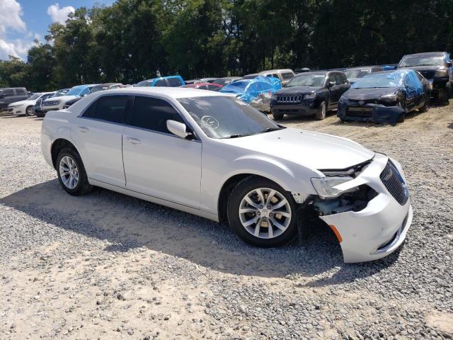 Photo 4 from auction – 2015 CHRYSLER 300 LIMITE with VIN 2C3CCAAGXFH893907
