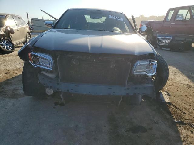 Photo 5 from auction – 2014 CHRYSLER 300C with VIN 2C3CCAKG5EH201095