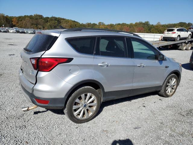 Photo 3 from auction – 2019 FORD ESCAPE SEL with VIN 1FMCU9HD2KUA28130