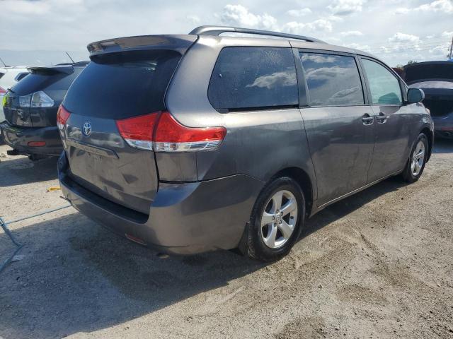 Photo 3 from auction – 2014 TOYOTA SIENNA LE with VIN 5TDKK3DC6ES411156
