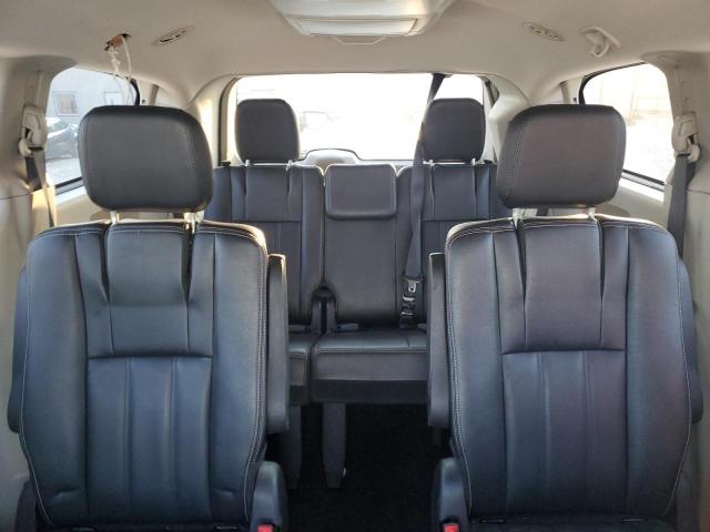 Photo 10 from auction – 2016 CHRYSLER TOWN & COU with VIN 2C4RC1BG1GR282051