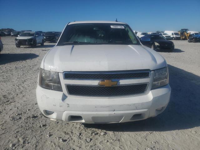 Photo 5 from auction – 2014 CHEVROLET SUBURBAN C with VIN 1GNSCKE02ER105377