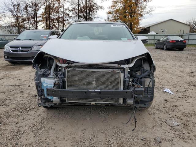 Photo 5 from auction – 2015 TOYOTA RAV4 LIMIT with VIN 2T3DFREVXFW364195