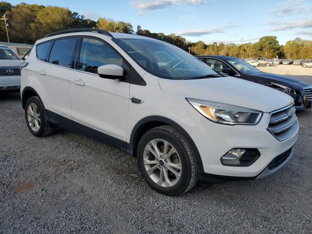 Photo 4 from auction – 2018 FORD ESCAPE SE with VIN 1FMCU0GD3JUC13167